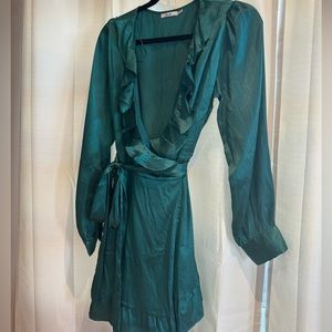 Mi Ami green wrap dress - Francesca’s